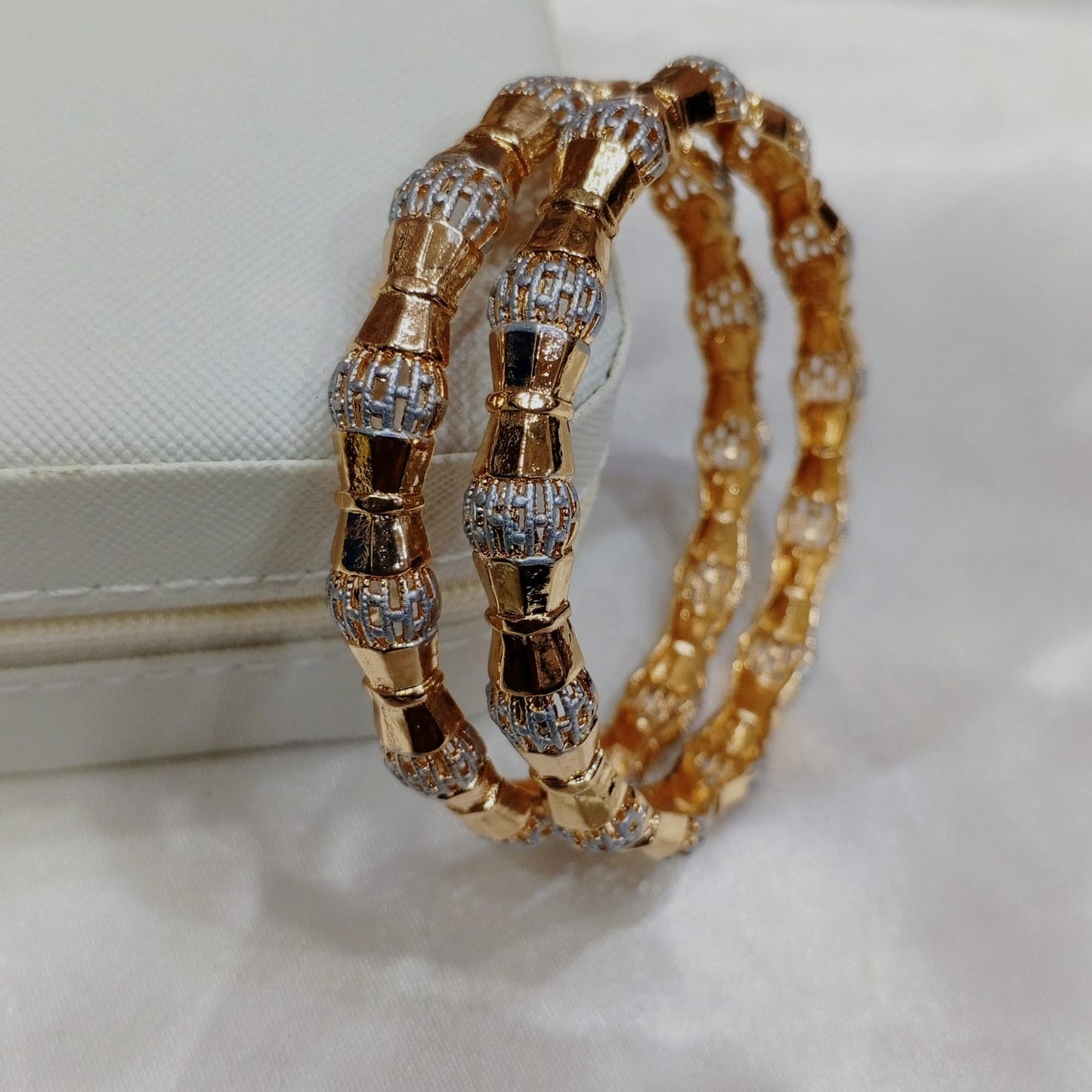 Fashion bracelet for Ladies